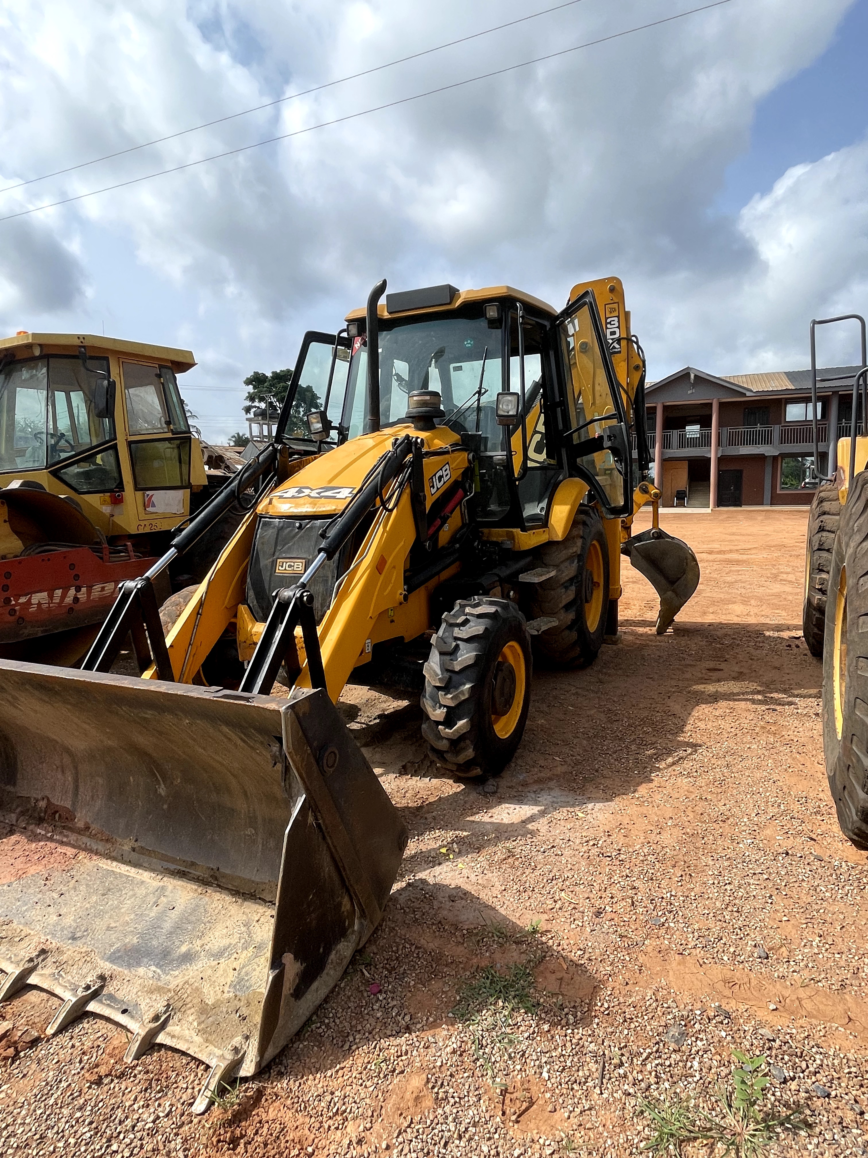 JCB Backhoe thumbnail 5