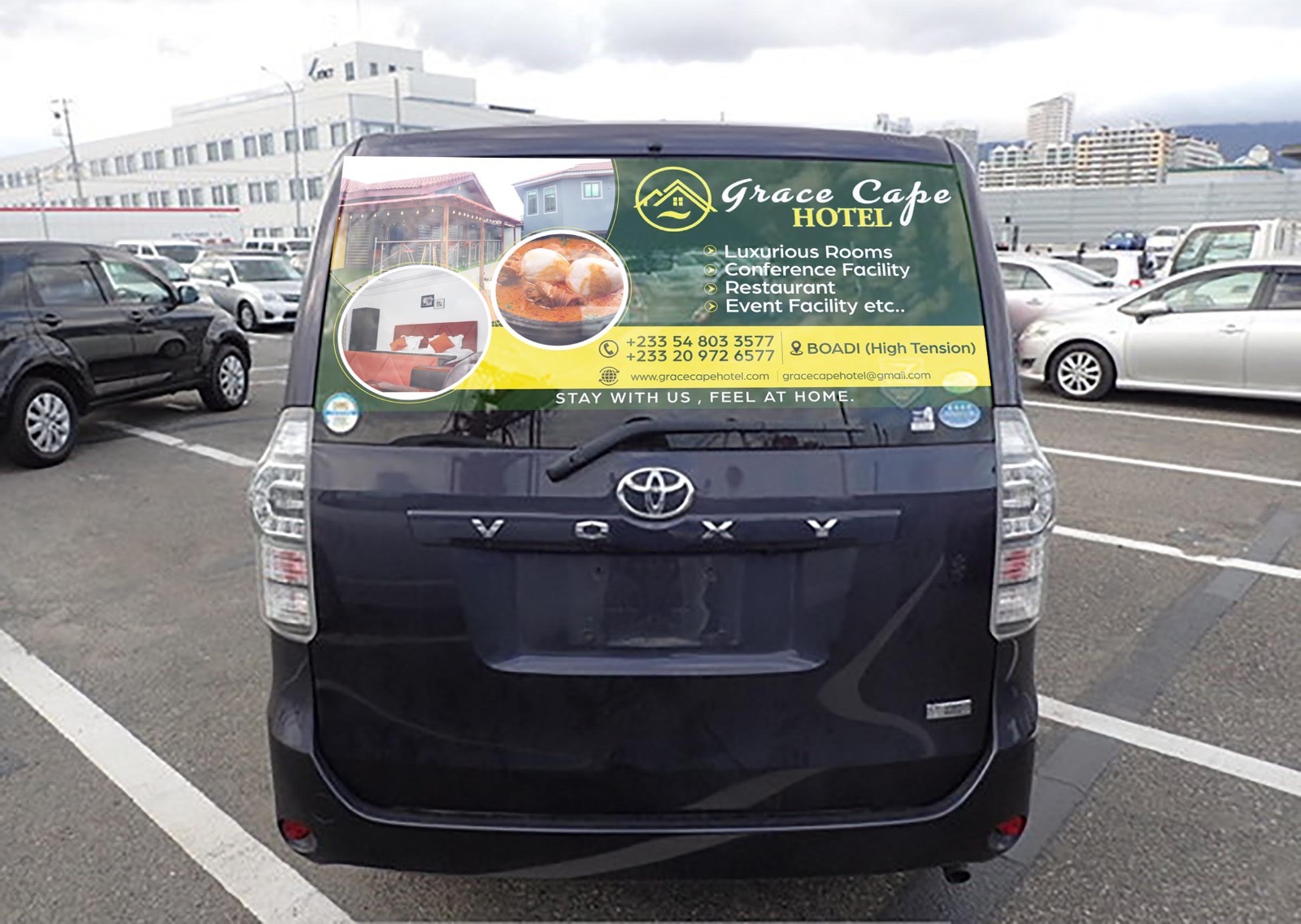 Toyota Voxy  thumbnail 3