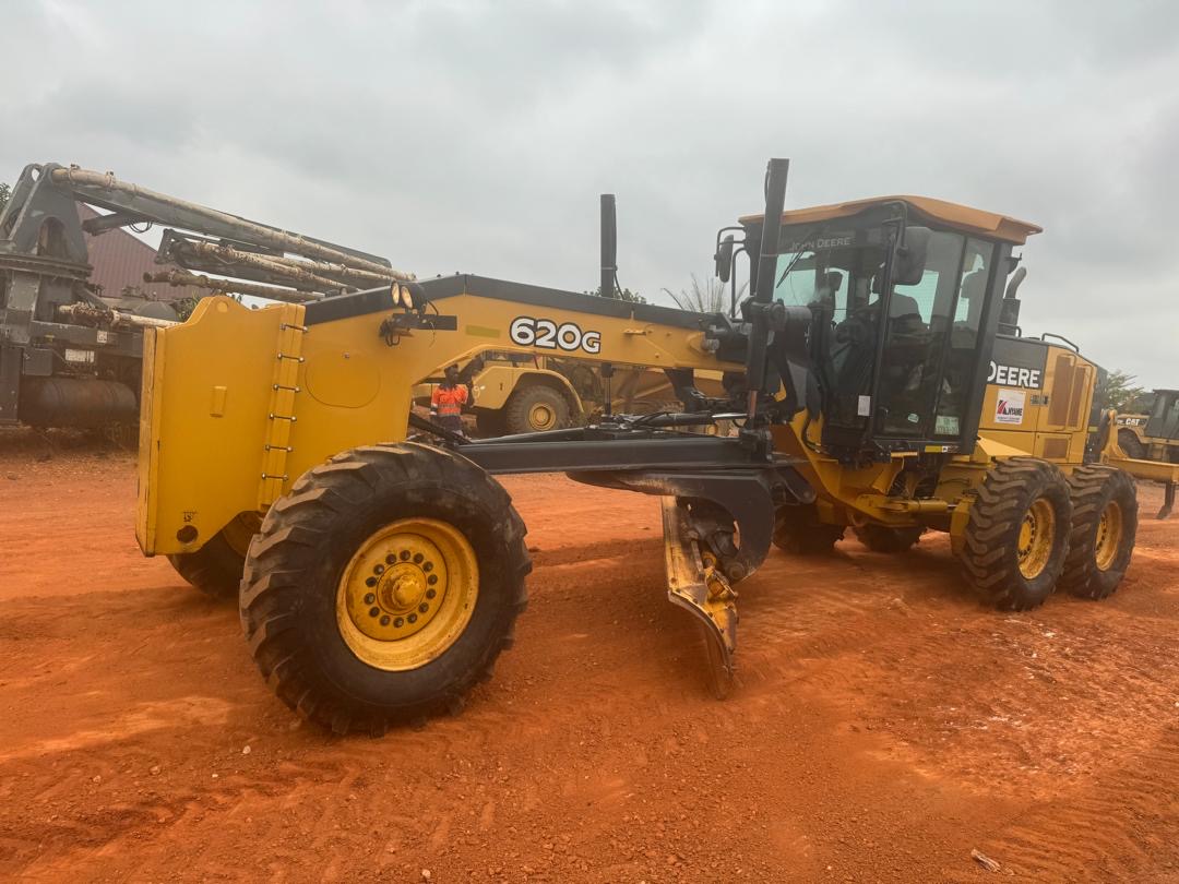 John Deere Grader