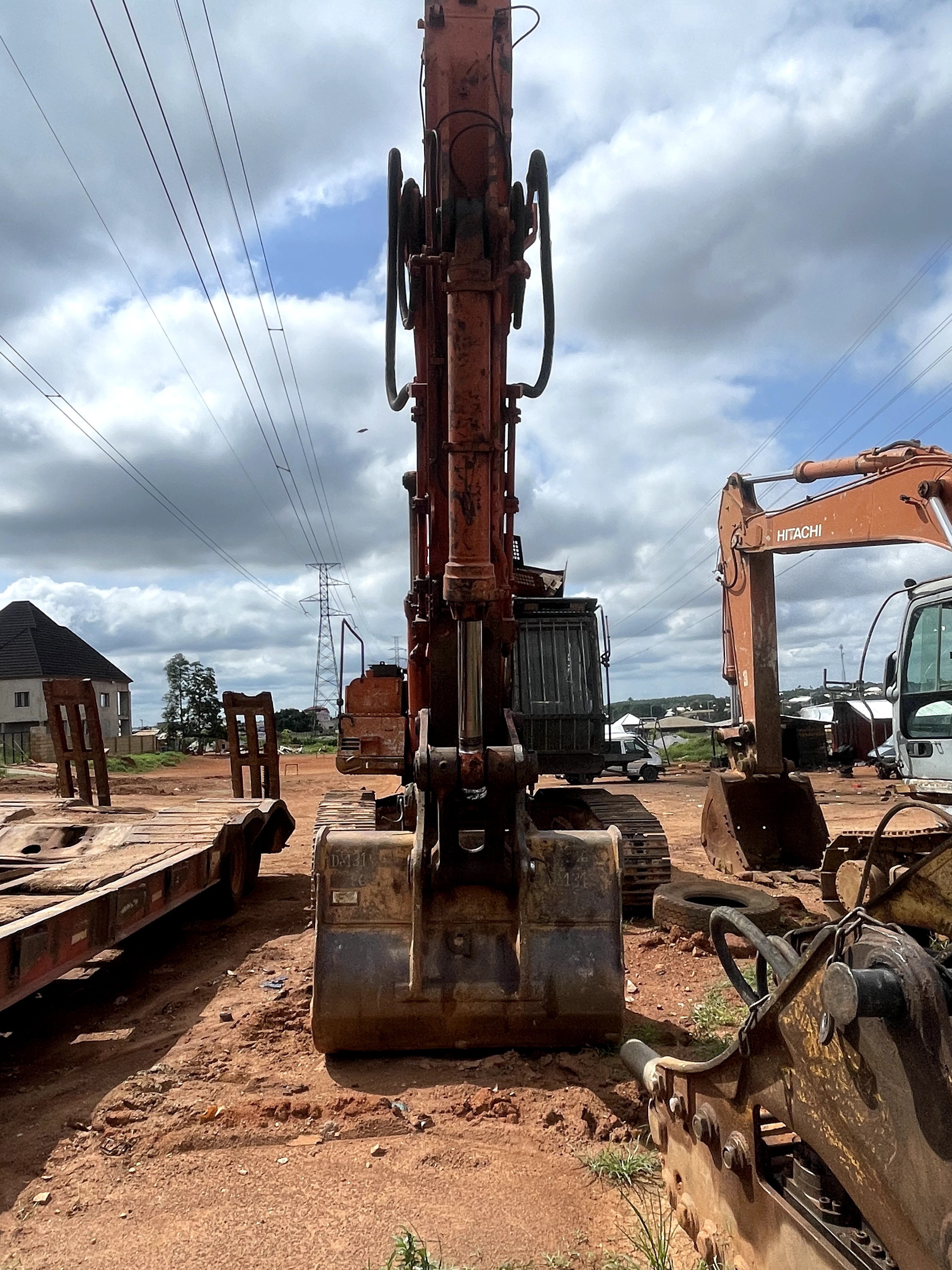 Hitachi 470 Excavator thumbnail 4