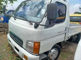 Hyundai Mighty 2
